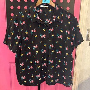 Van's- Black with pink and yellow roses, super soft cotton.